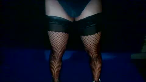 Snapshot of maripaula369 chatting on October 30, 4:14 am Maripaula369 online show from October 30, 4:14 am