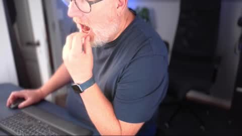 Mark online show from September 16, 2:07 pm