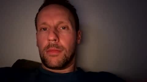 Snapshot of mark__39 chatting on November 6, 10:21 pm Mark online show from November 6, 10:21 pm