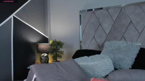 mark_broown_ online show from December 15, 1:02 am