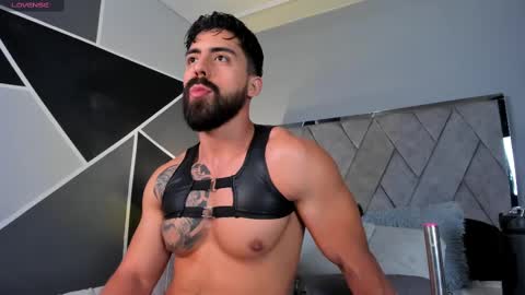 mark_broown_ online show from March 1, 1:32 am