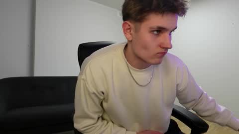 Snapshot of mark_karson chatting on December 13, 8:36 pm MARK KARSON online show from December 13, 8:36 pm