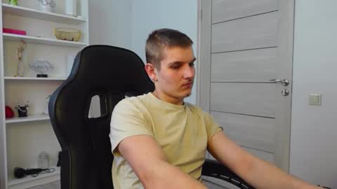 MARK KARSON online show from February 22, 9:52 am