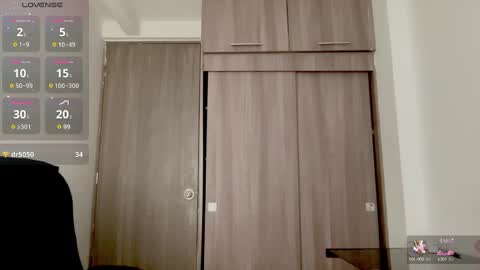 Snapshot of mark_rut chatting on February 15, 4:23 pm MODEL Mark Rut online show from February 15, 4:23 pm