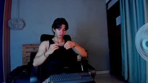 Snapshot of markuss___ chatting on September 19, 2:24 am markuss___ online show from September 19, 2:24 am