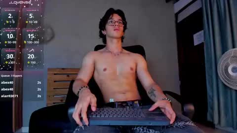 Snapshot of markuss___ chatting on October 3, 2:30 am markuss___ online show from October 3, 2:30 am