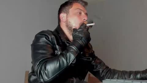 Snapshot of markwaynescr chatting on October 21, 5:24 pm MARK online show from October 21, 5:24 pm