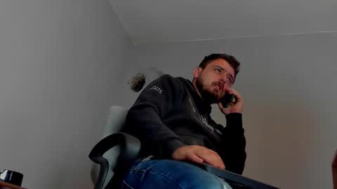 Snapshot of markwaynescr chatting on November 17, 12:55 pm MARK online show from November 17, 12:55 pm