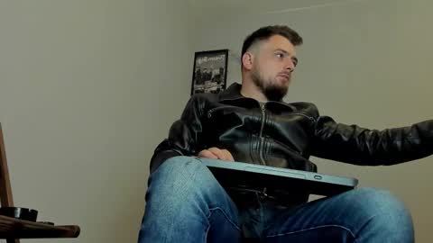 Snapshot of markwaynescr chatting on November 26, 5:58 pm MARK online show from November 26, 5:58 pm