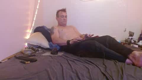 Snapshot of markymark101825061 chatting on January 15, 8:58 pm markymark101825061 online show from January 15, 8:58 pm