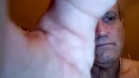 markymark101825061 online show from December 2, 6:03 pm