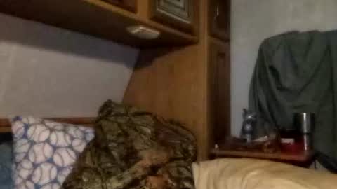 markymark101825061 online show from December 21, 2:08 am