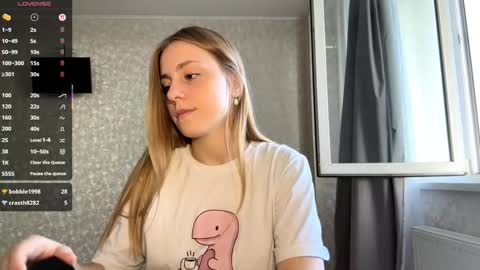 Olivia online show from September 19, 2:29 pm