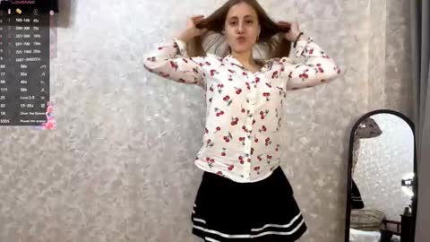 Olivia online show from November 17, 2:01 pm