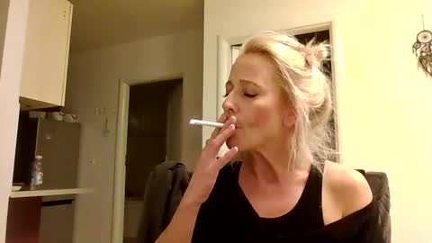 MaryGoRound online show from November 2, 4:42 pm