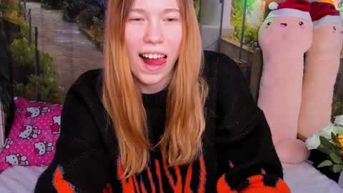 Snapshot of marryjanes chatting on December 24, 3:47 pm marryjanes online show from December 24, 3:47 pm