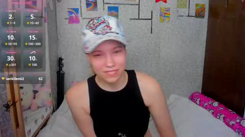 Snapshot of marryjanes chatting on October 2, 1:40 pm marryjanes online show from October 2, 1:40 pm