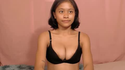 Snapshot of marrymebabexx_ chatting on September 23, 1:30 am marrymebabexx_ online show from September 23, 1:30 am