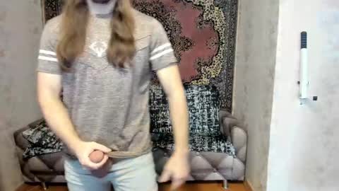 Alan online show from February 19, 4:55 am