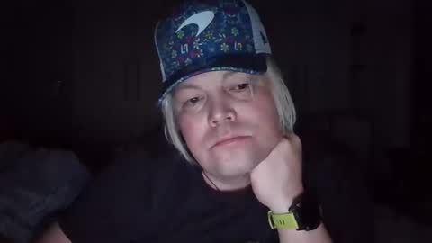 Snapshot of mars0481 chatting on December 3, 3:20 am mars0481 online show from December 3, 3:20 am