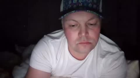 Snapshot of mars0481 chatting on December 10, 3:20 am mars0481 online show from December 10, 3:20 am