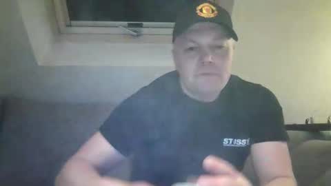 Snapshot of mars0481 chatting on December 13, 7:10 pm mars0481 online show from December 13, 7:10 pm