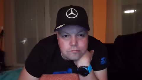 Snapshot of mars0481 chatting on September 20, 2:01 am mars0481 online show from September 20, 2:01 am