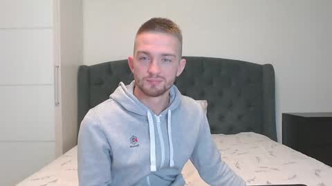 Snapshot of marselle_looker chatting on December 23, 6:55 am Marselle online show from December 23, 6:55 am