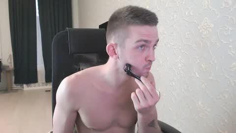 Snapshot of marselle_looker chatting on January 24, 8:02 am Marselle online show from January 24, 8:02 am