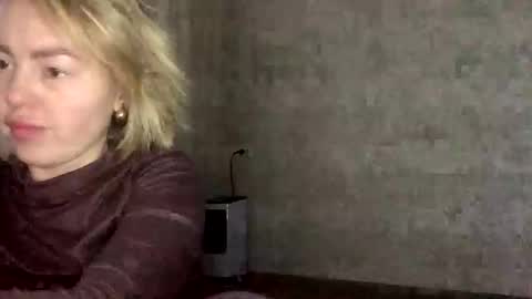 Snapshot of martaluna_ chatting on November 15, 1:40 pm Marta online show from November 15, 1:40 pm