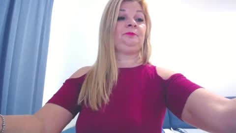 Snapshot of marthanollan chatting on February 14, 7:49 am Martha online show from February 14, 7:49 am