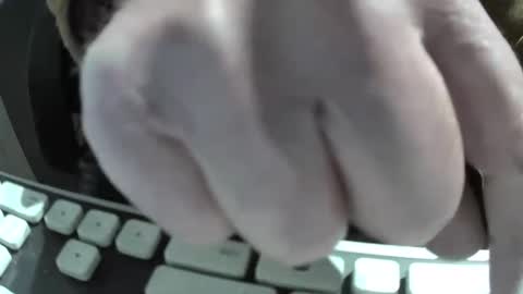 Snapshot of martial04 chatting on December 14, 7:57 pm martial04 online show from December 14, 7:57 pm