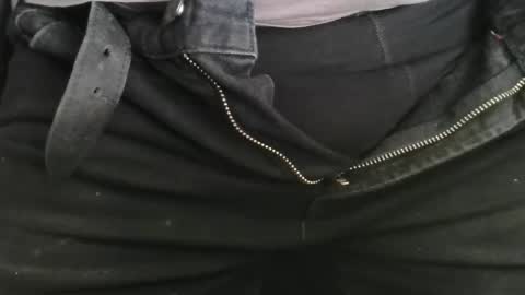 Snapshot of martial04 chatting on November 22, 9:08 am martial04 online show from November 22, 9:08 am