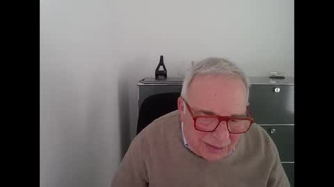 martin_1947 online show from December 24, 11:06 am
