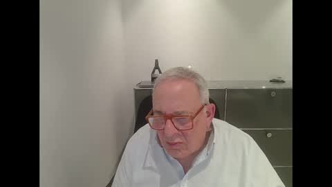 martin_1947 online show from January 6, 8:28 pm