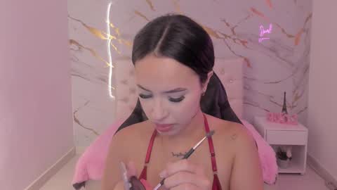 Snapshot of martina_gomezgomez chatting on February 13, 12:23 pm online show from February 13, 12:23 pm