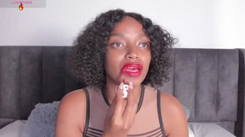 Laura online show from February 7, 11:24 pm