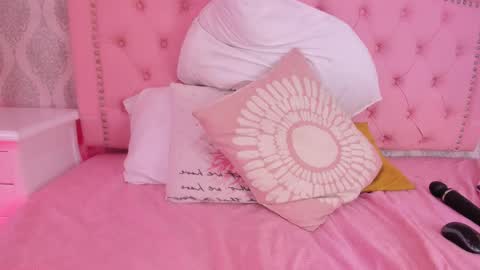 Martina online show from February 14, 2:54 pm