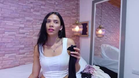 Snapshot of martina_thompson69 chatting on November 3, 3:13 pm Martina online show from November 3, 3:13 pm