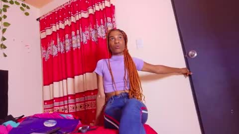 Snapshot of martina_thompson69 chatting on December 1, 11:43 pm Martina online show from December 1, 11:43 pm