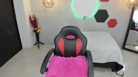 Martina online show from February 15, 7:27 am