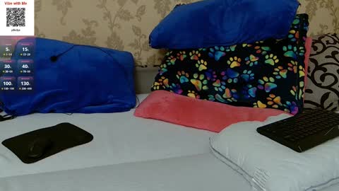 Snapshot of martinbrux chatting on March 11, 12:33 am martinbrux online show from March 11, 12:33 am