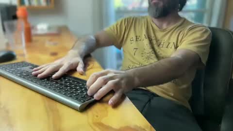 Snapshot of martincito22xl chatting on January 4, 9:20 pm Martincito online show from January 4, 9:20 pm