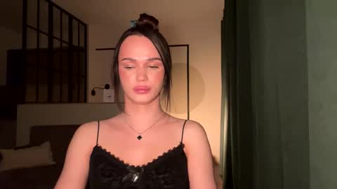 Mary online show from February 17, 6:25 pm