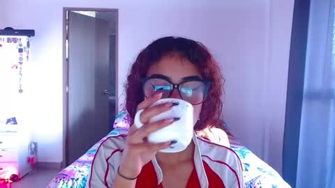 Snapshot of mary_jane1_ chatting on October 15, 12:27 pm mary online show from October 15, 12:27 pm