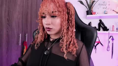 Mary Jane  online show from December 17, 7:15 pm