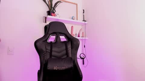 Mary Jane  online show from January 17, 3:32 pm