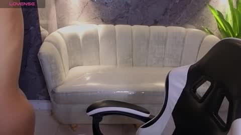 Snapshot of mary_luxx_tp chatting on November 8, 3:39 am mary_luxx_tp online show from November 8, 3:39 am