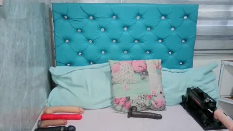  Mary Moon  online show from March 10, 12:04 pm