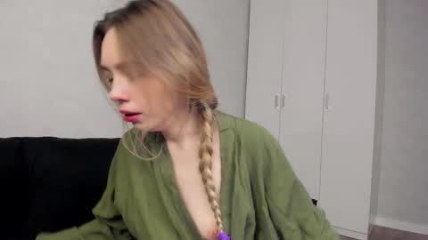 HelIo  Everyone Im MaryWelcome  to my room and  lets have  a good  time  together with me   online show from December 1, 8:30 am